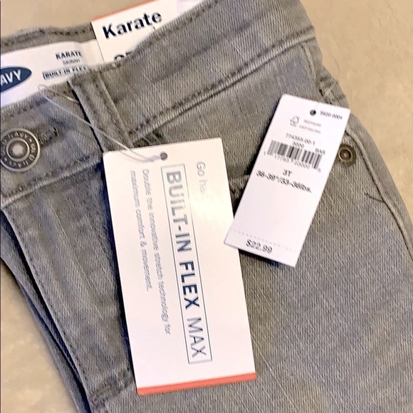 🎉OLD NAVY Boys KARATE Jeans - Picture 4 of 4